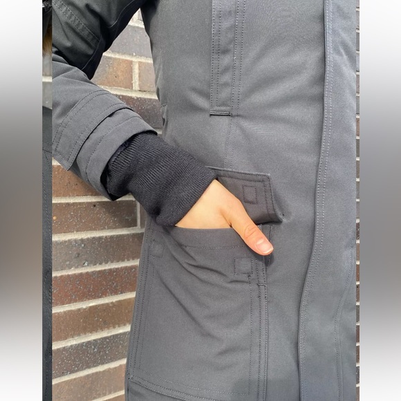 TNA Bancroft Parka- EUC - Picture 3 of 16